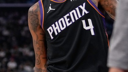 开云入口-突然变脆~杰伦·格林开季至今只打“1.5场” 此前连续2个赛季全勤