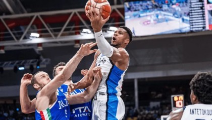 开云体育-因明日还有比赛，阿德托昆博将缺席今晚对阵塞浦路斯的比赛