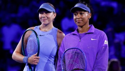 开云体育-阿尼西莫娃2-1逆转战胜大坂直美，美网决赛将对阵萨巴伦卡