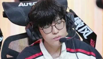 Kaiyun APP-选下狼人稳定惩戒拿龙，今天JieJie的状态是否有点火热？