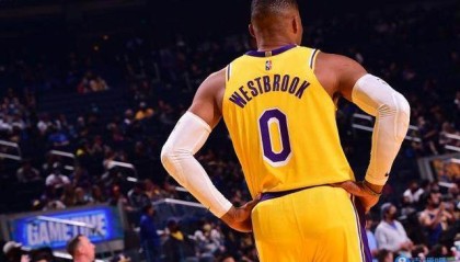 【观察】湖人为何这么烂？韦少拉胯沃格尔将成替罪羊